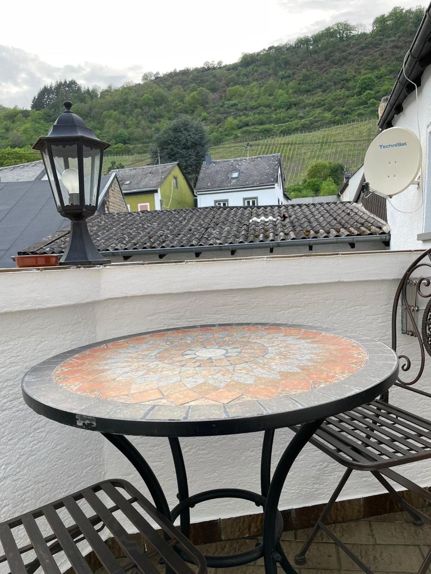 Fachwerk-Romantik 2 An Der Mosel Treis-Karden Bagian luar foto